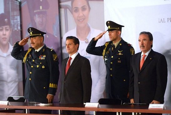 EPN reconoce lealtad del Estado Mayor Presidencial (VIDEO)