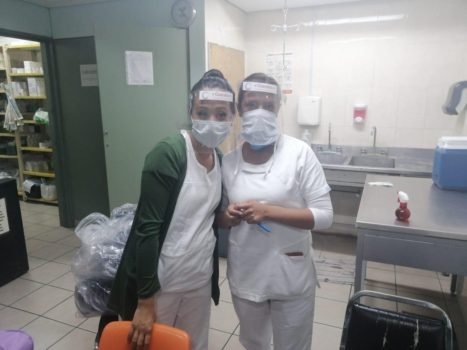 Donan equipo de protección a personal de la clínica 98 del IMSS