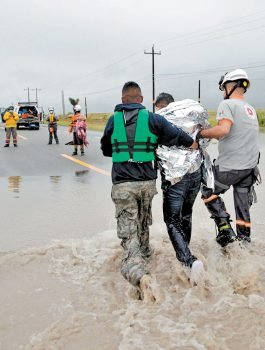 «Hanna» deja cuatro muertos y damnificados en el noreste.