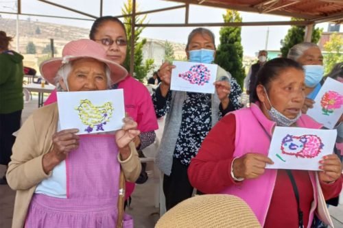 Mantienen talleres práctico-informativos en beneficio de adultos mayores mexiquenses