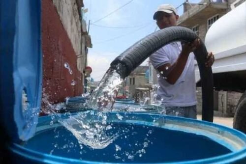 Ajuste en Suministro de Agua en 13 Municipios del Estado de México