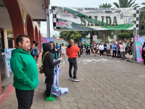 El presidente de Tenango del Aire participa en carrera con causa para apoyar a la rehabilitación social