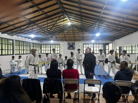 Diputado Federal Iván Millán apoya a jóvenes karatecas rumbo al Torneo Mundial de Karate JKA en Japón