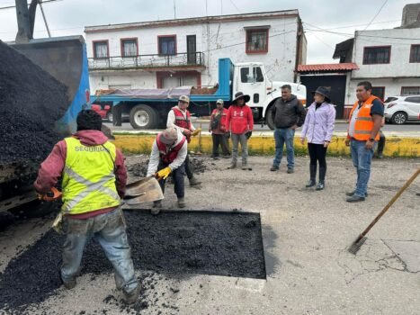 Inicia la segunda fase del programa de bacheo seguro en Amecameca