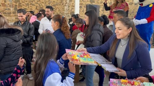 ALCALDESA DRA. IVETTE TOPETE LLEVA LA MAGIA DE LOS REYES MAGOS A CADA RINCÓN DE AMECAMECA