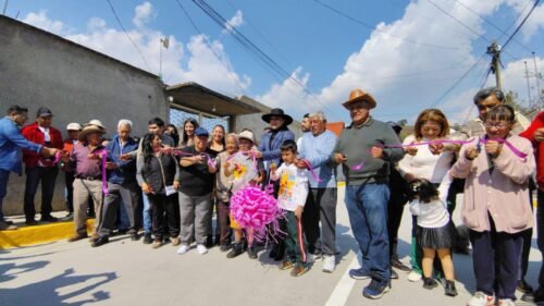 ALCALDESA DRA. IVETTE TOPETE CUMPLE SU PROMESA: PAVIMENTACIÓN DE CALLE CAMPO FLORIDO ES UNA REALIDAD.