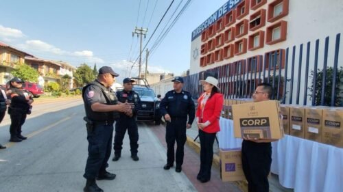 LA ALCALDESA DRA. IVETTE TOPETE REAFIRMA SU COMPROMISO CON LA SEGURIDAD DE AMECAMECA AL ENTREGAR LA CUARTA PATRULLA DEL AÑO