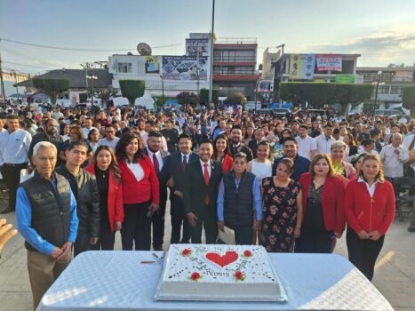 EL GOBIERNO DE AMECAMECA CUMPLE SUEÑOS! 88 PAREJAS CONTRAEN NUPCIAS EN UNA CONMOVEDORA CEREMONIA