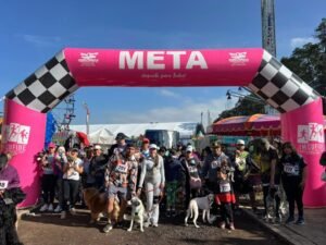 LA ALCALDESA DRA. IVETTE TOPETE ENCABEZÓ CON ÉXITO CARRERA ATLÉTICA Y “CORRE CON TU MASCOTA” EN AMECAMECA.