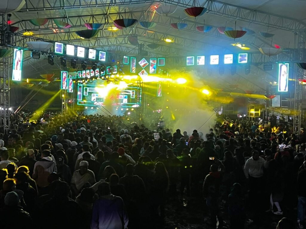Más de 11 mil personas vibraron con la noche sonidera en la Feria de la Nuez Amecameca 2025