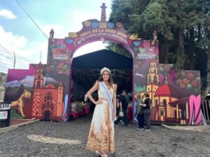 Scarlett Flores, Reina de la Nuez, invita al tercer día de la Feria con Vagón Chicano como estelar