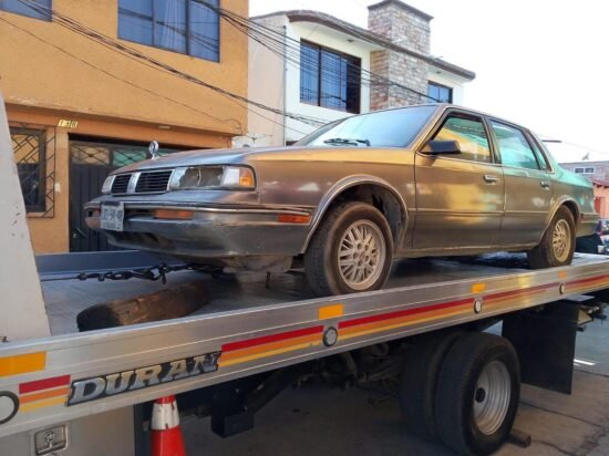 ASEGURAN EN AMECAMECA UNA UNIDAD CON REPORTE DE ROBO EN LA CABECERA MUNICIPAL