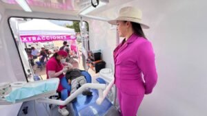 Amecameca fortalece su política de salud con nuevas unidades móviles dentales y de farmacia