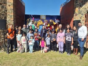 Alcaldesa Ivette Topete lleva la magia de los Reyes Magos a delegaciones de Amecameca