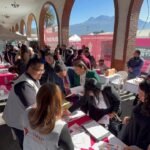 Alcaldesa Ivette Topete acerca servicios de salud gratuitos a familias de Amecameca