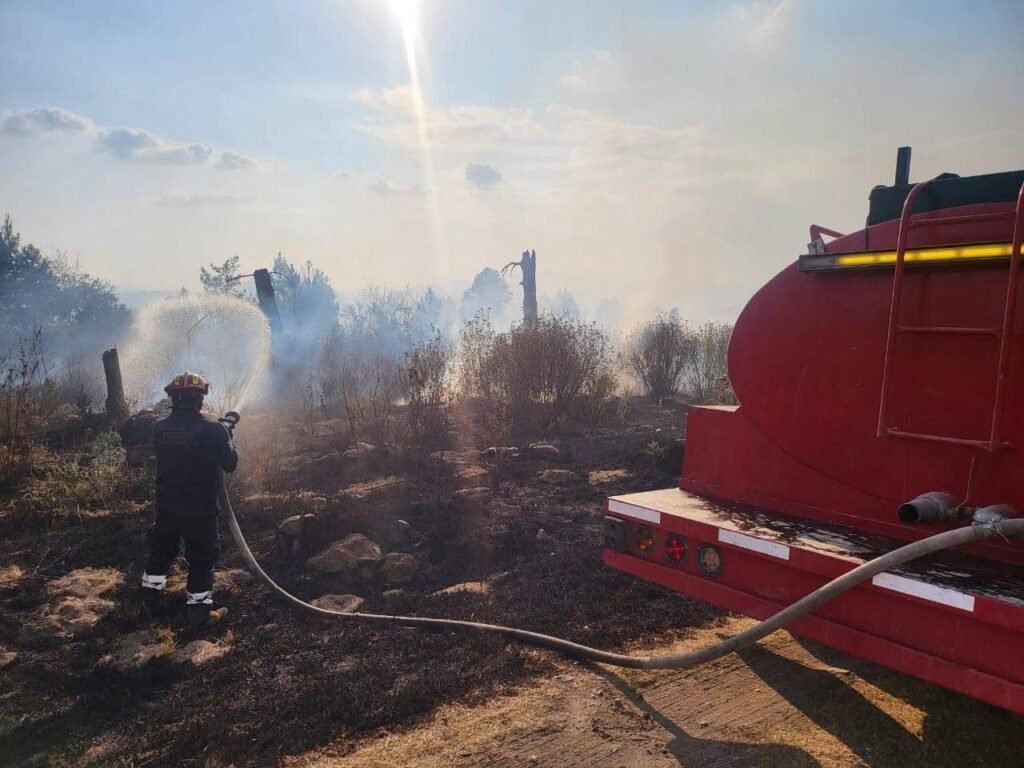 Llama alcaldesa Ivette Topete a la prevención tras incendio de 10 hectáreas en Amecameca