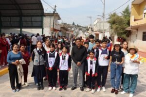 Refuerzan apoyo a educación y espacios comunitarios en Tepetlixpa