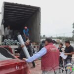 Entregan acolchado agrícola a productores de la región de los volcanes en Tepetlixpa