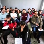 Delfina Gómez entrega clave oficial a la Preparatoria 384 en Nezahualcóyotl; estudiantes accederán a más apoyos educativos