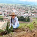 Dra. Ivette Topete encabeza jornada de reforestación en el Cerro del Sacromonte de Amecameca