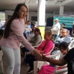 Alcaldesa Ivette Topete entrega apoyos a bajo costo para fortalecer el bienestar de familias de Amecameca