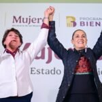 Claudia Sheinbaum y Delfina Gómez entregan tarjetas de Pensión Mujeres Bienestar en Naucalpan
