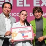 Delfina Gómez entrega 910 becas para estudiantes y docentes mexiquenses en el extranjero